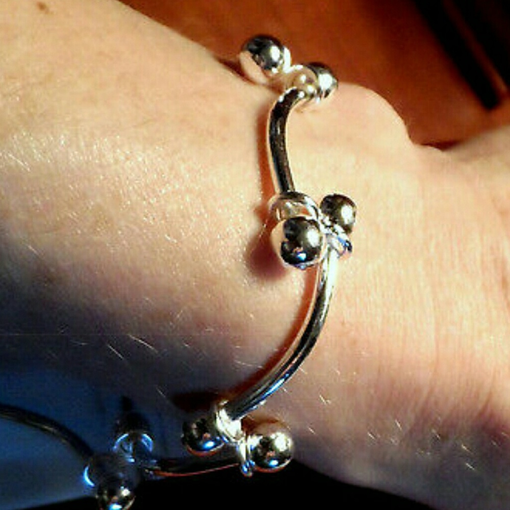New SILVERTONE Modern Art Decko Barbell Bracelet